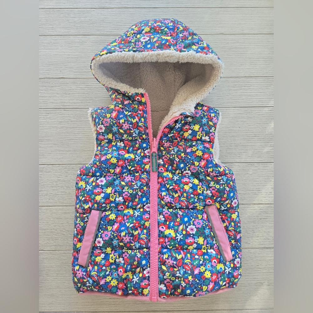 Mini Boden High Pile Reversible Sherpa Floral Hooded Vest (3/4)